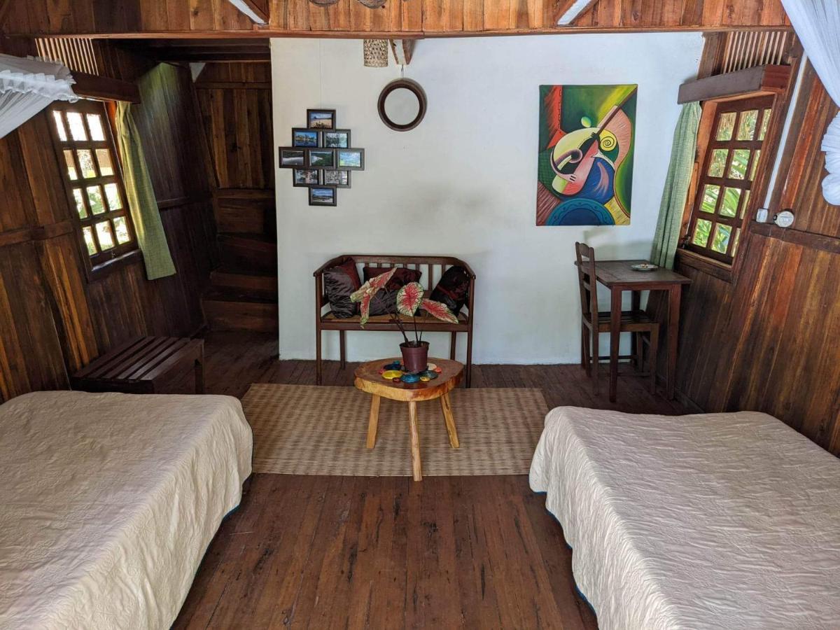 Les Acacias Bungalows Manambolo Exteriér fotografie