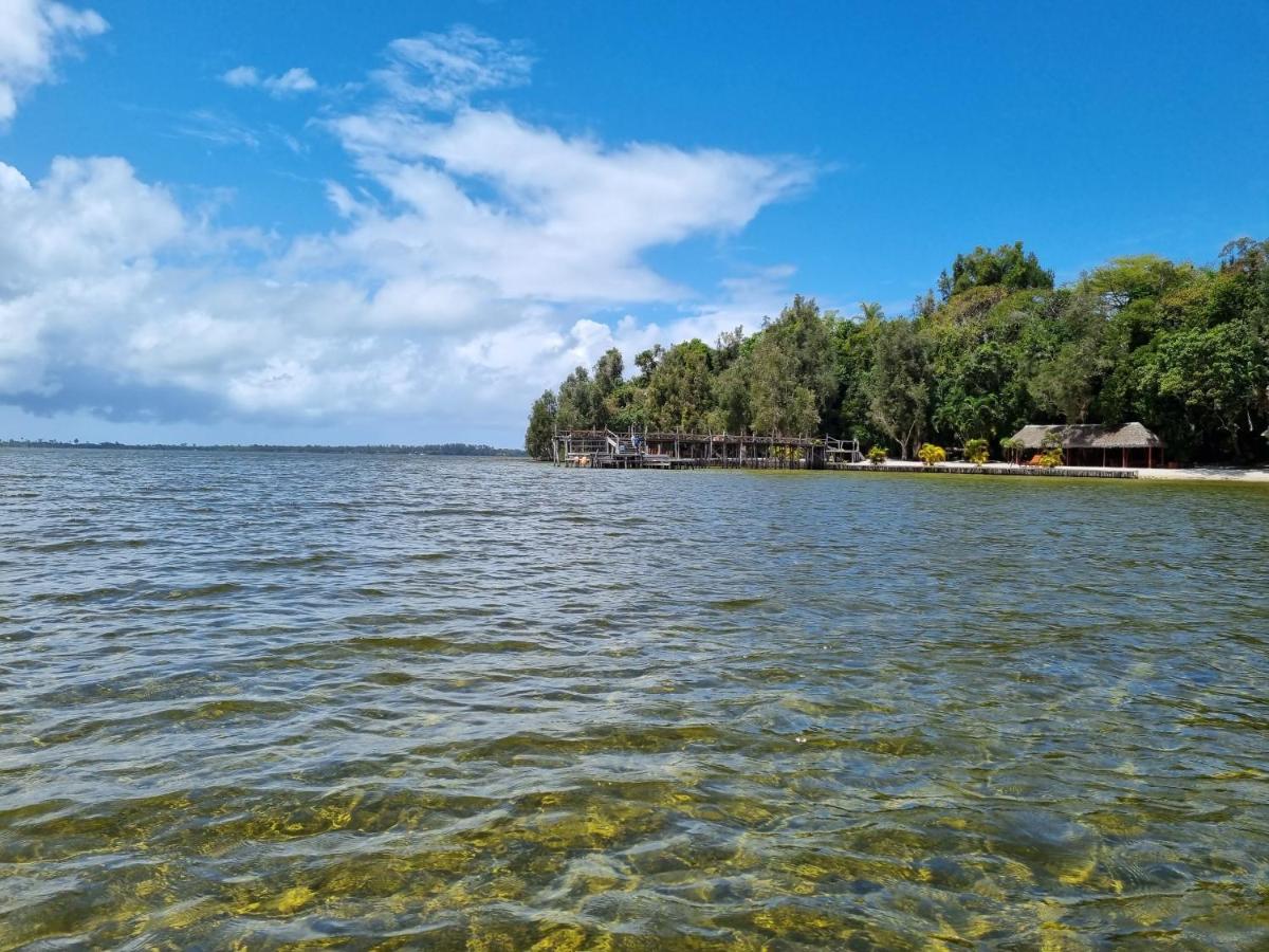 Les Acacias Bungalows Manambolo Exteriér fotografie