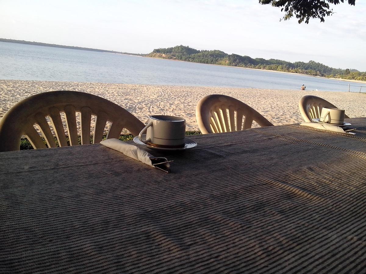 Les Acacias Bungalows Manambolo Exteriér fotografie