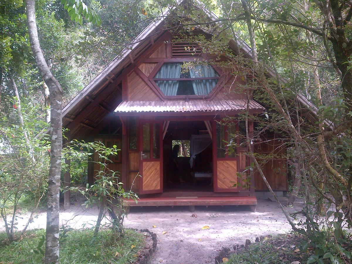 Les Acacias Bungalows Manambolo Exteriér fotografie