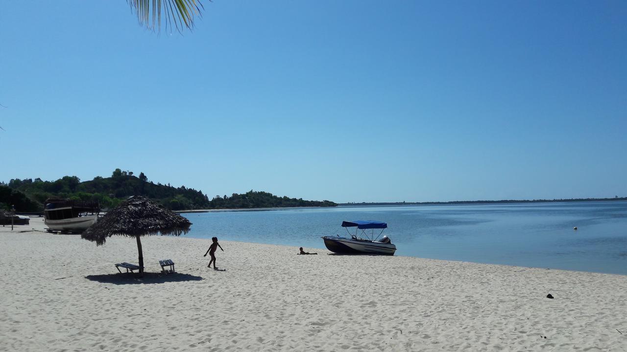 Les Acacias Bungalows Manambolo Exteriér fotografie
