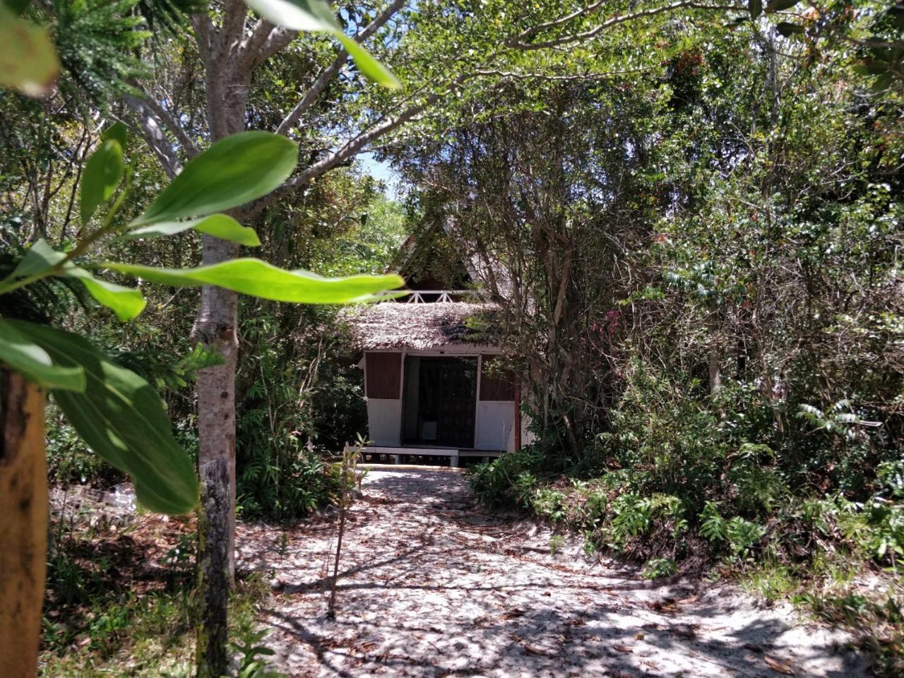 Les Acacias Bungalows Manambolo Exteriér fotografie