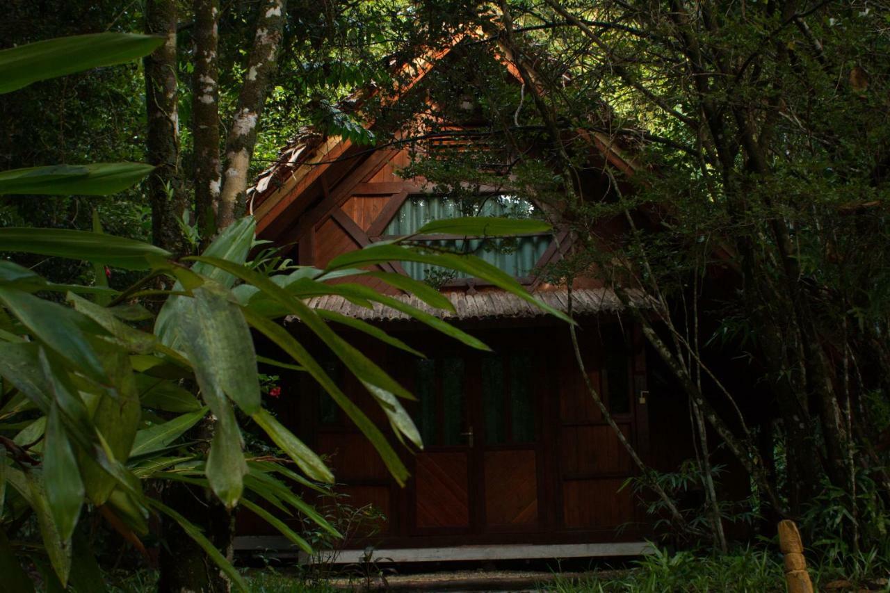 Les Acacias Bungalows Manambolo Exteriér fotografie