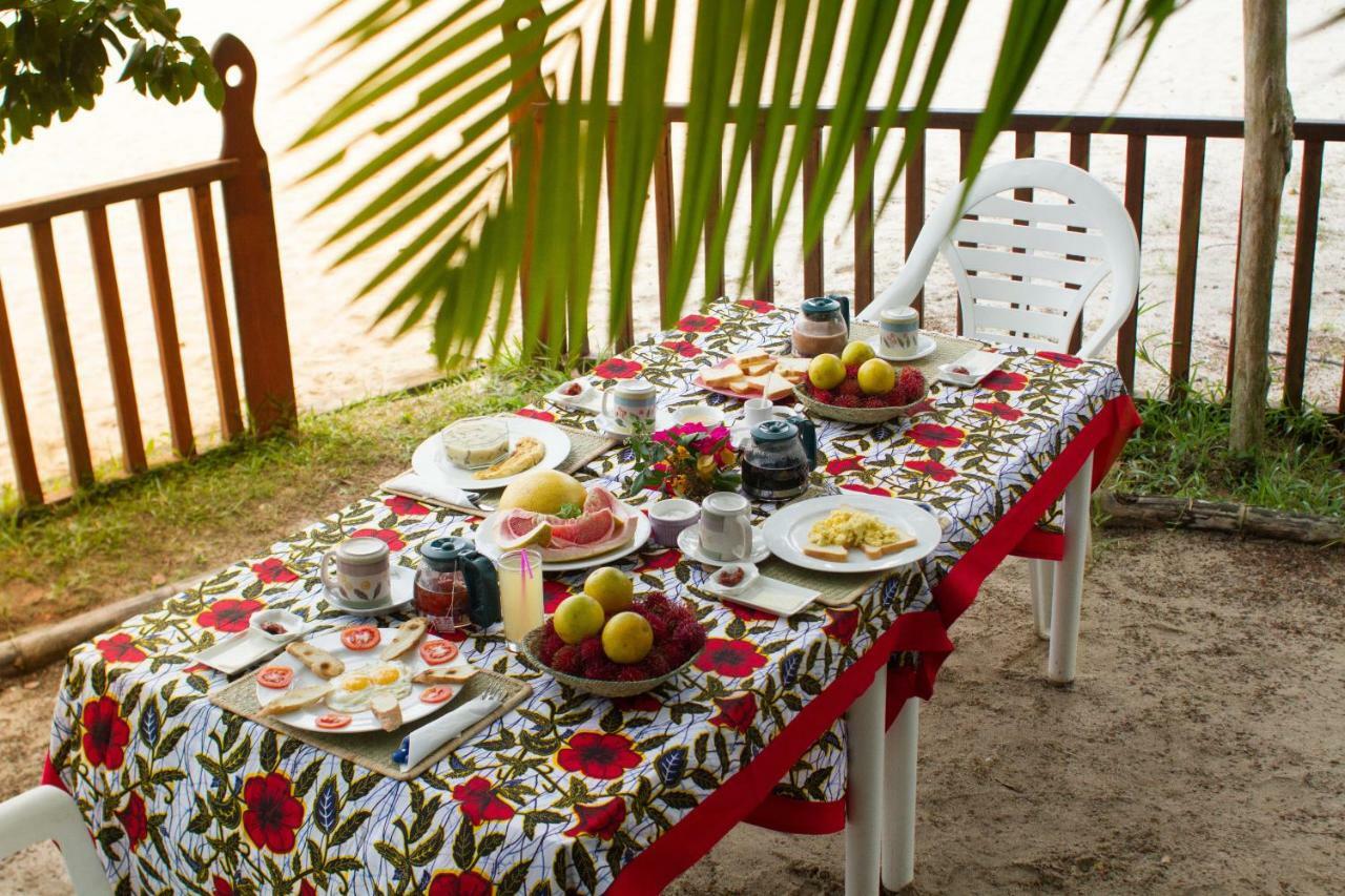 Les Acacias Bungalows Manambolo Exteriér fotografie