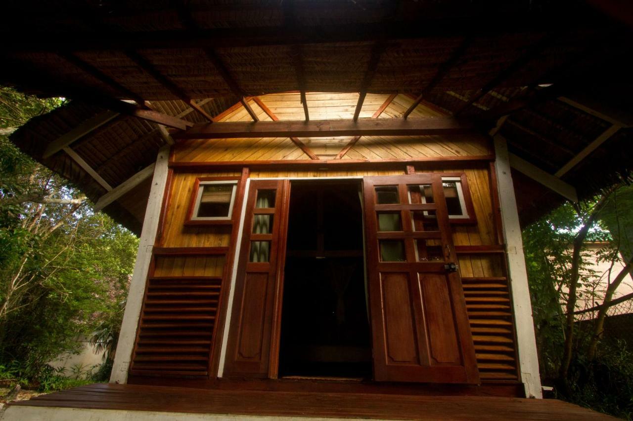 Les Acacias Bungalows Manambolo Exteriér fotografie