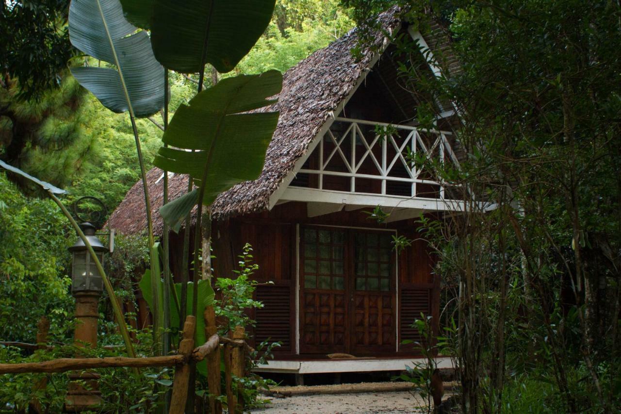 Les Acacias Bungalows Manambolo Exteriér fotografie